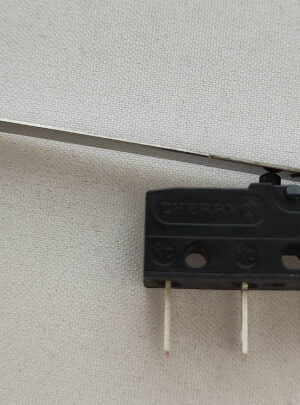 Micro switch with 1.9" Straight Flat Actuator 5647-12693-31